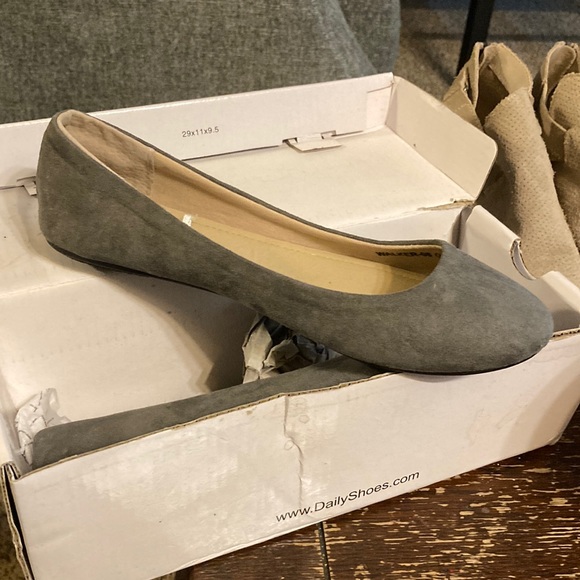 NIB Daily shoes San Francisco grey walker size 7.5 - Picture 1 of 5